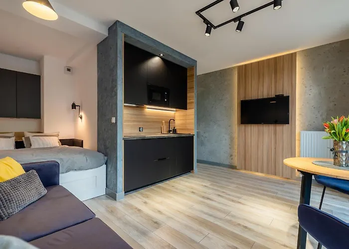 Grey Horse Apartment