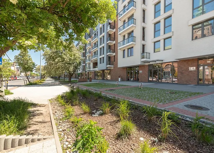 Grey Horse Apartment